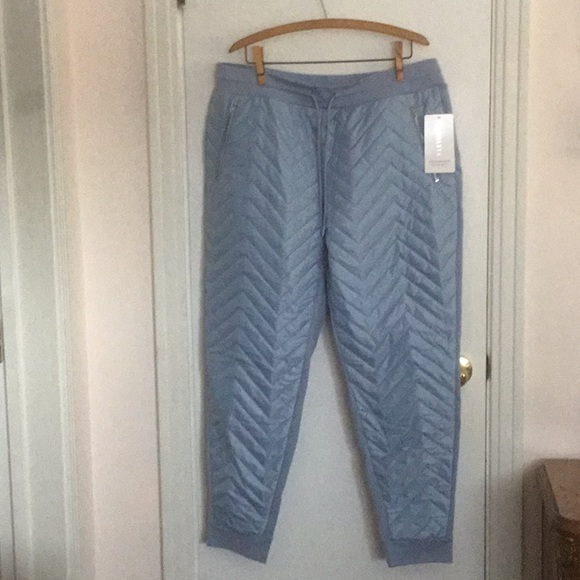 Athleta Apres Ski Down Jogger 16 - Picture 1 of 8